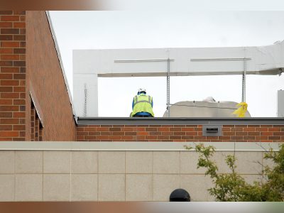 School board proceeds  with financing plan for roof